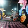 Proses pembuatan ketempling ubi ungu